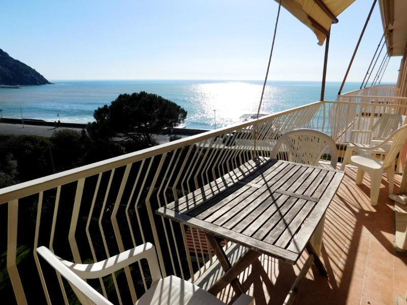 Spazioso Appartamento Vista Mare, Levanto Eksteriør billede