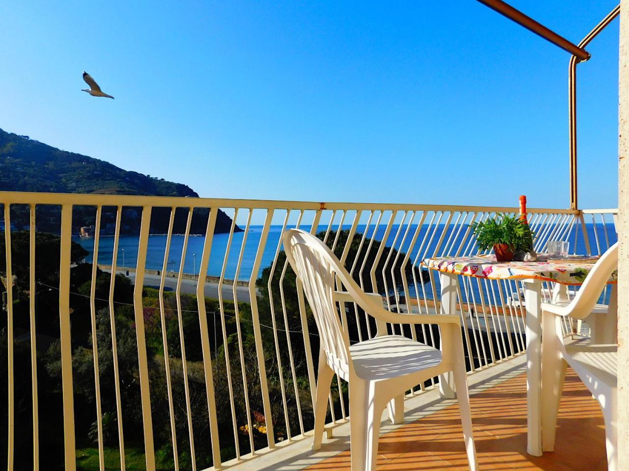 Spazioso Appartamento Vista Mare, Levanto Eksteriør billede